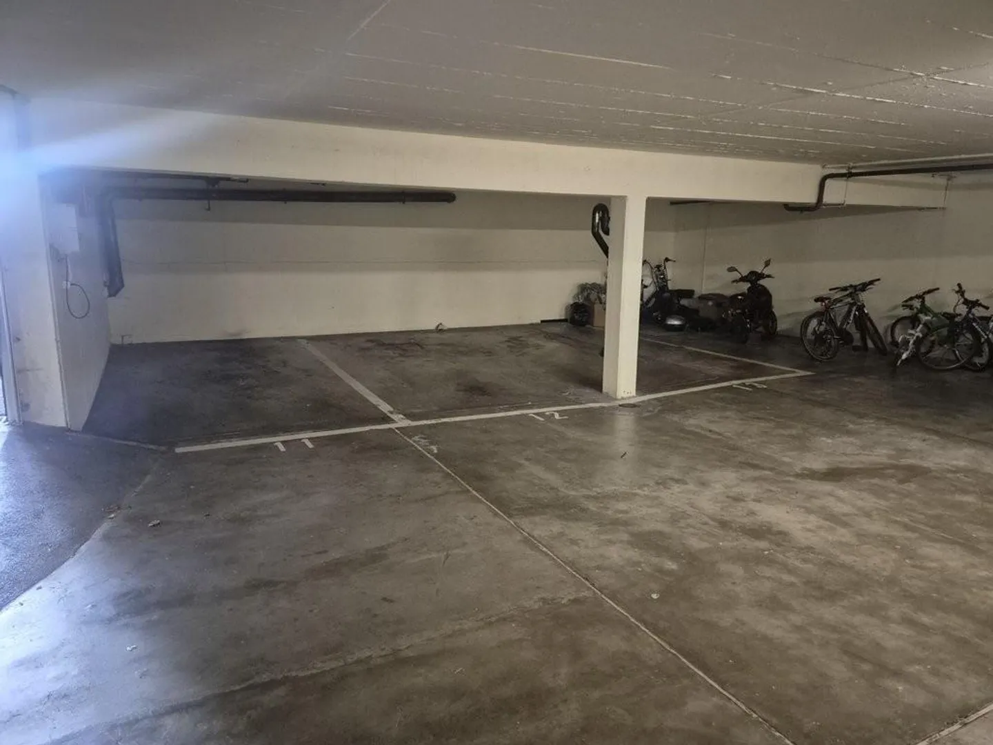Place de parking à louer - Photo 2 sur 2