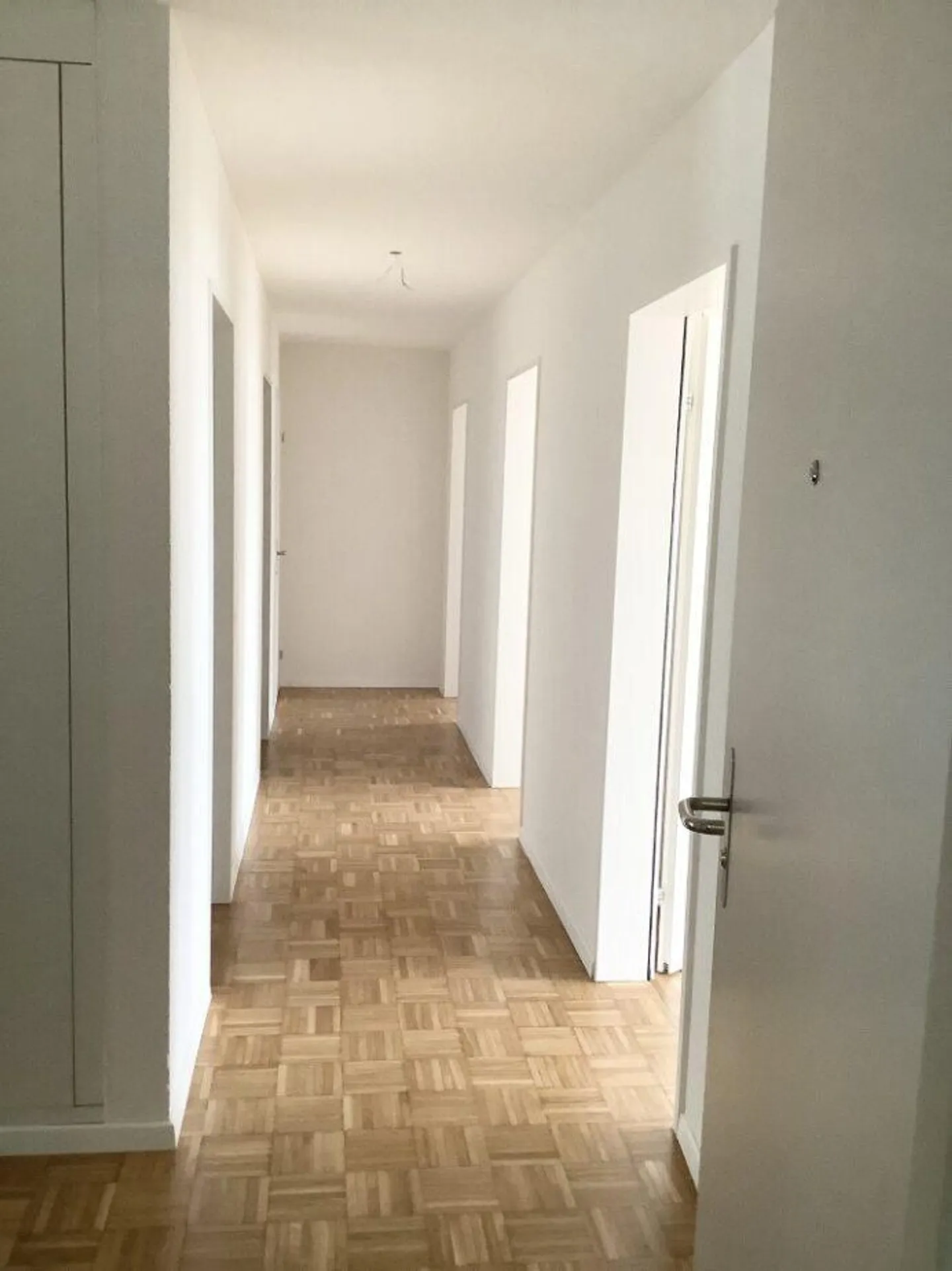 Charmante appartement de 4,5 pièces dans un emplacement central - Photo 6 sur 10