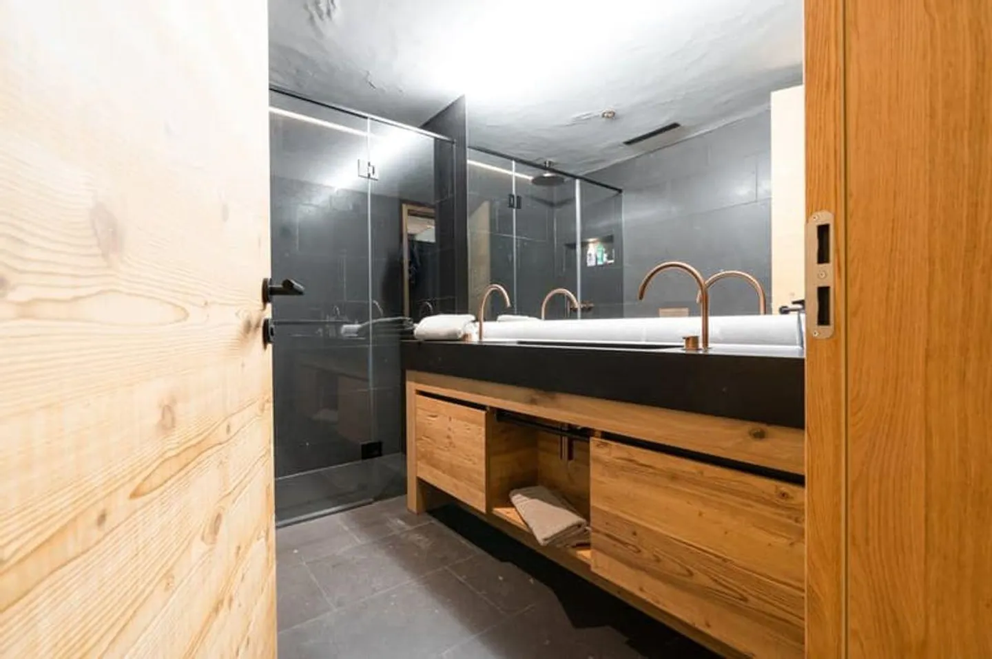 3.5 Room Apartment Luxury House TurmfalkeSuites - Pure Comfort - Photo 6 of 10