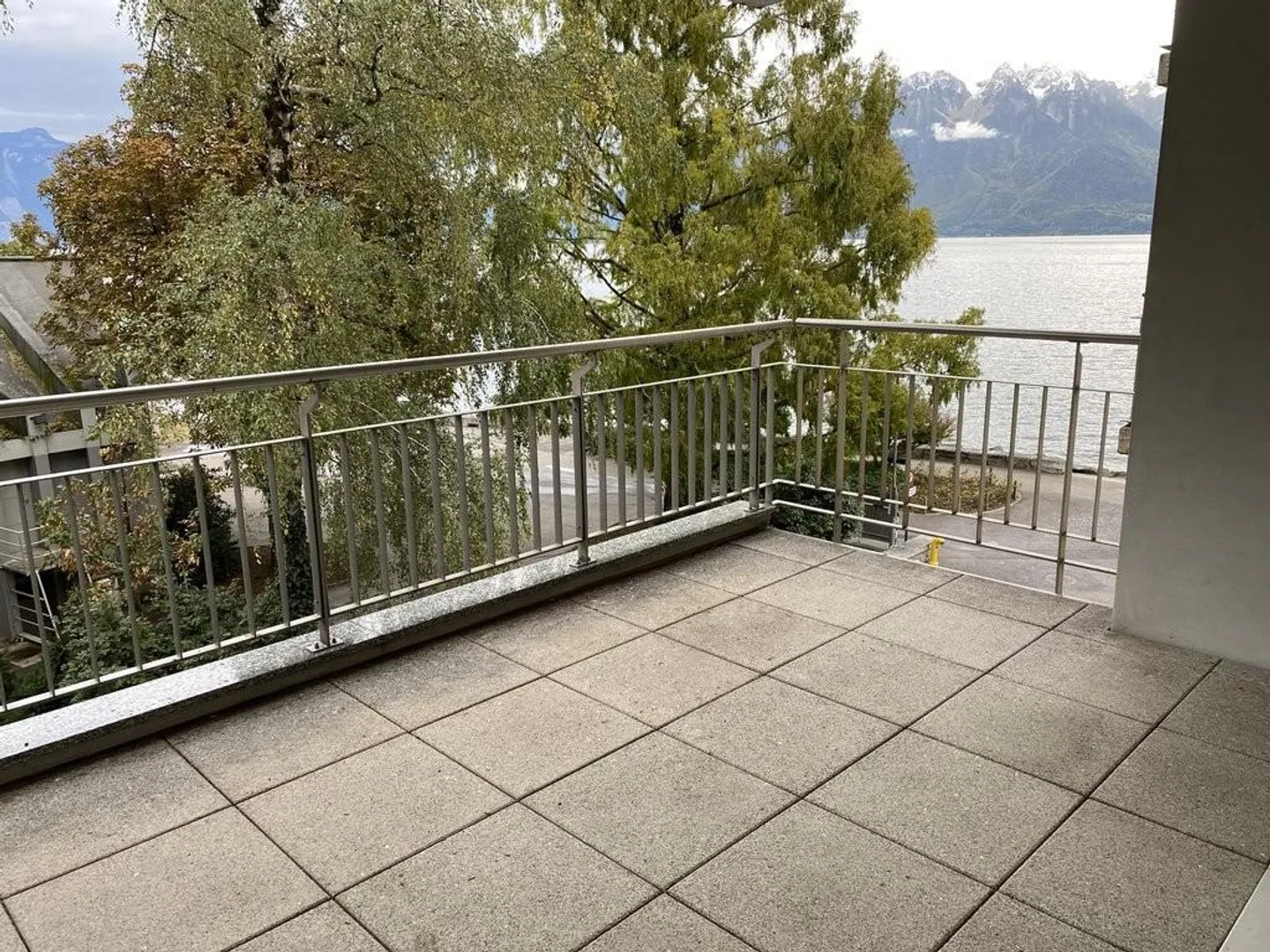 Zu ergreifen! Unterkunft mit traumhaftem Blick auf den Genfersee und die Alpen! - Foto 10 von 10