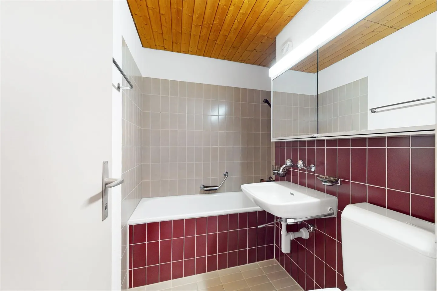 Apartment for rent - Photo 3 of 6