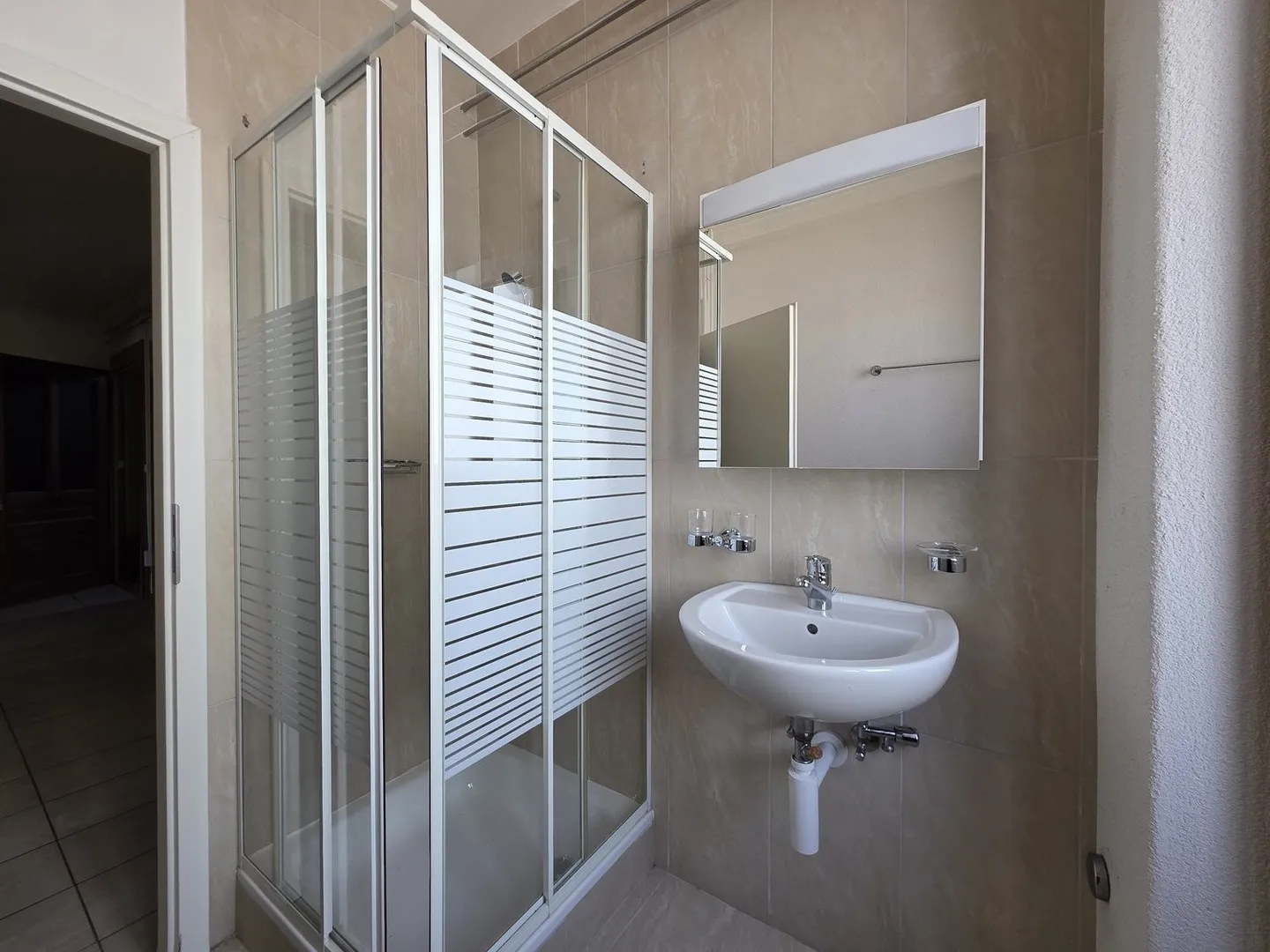 NICE ACCOMMODATION WITH BALCONY - Photo 6 of 8