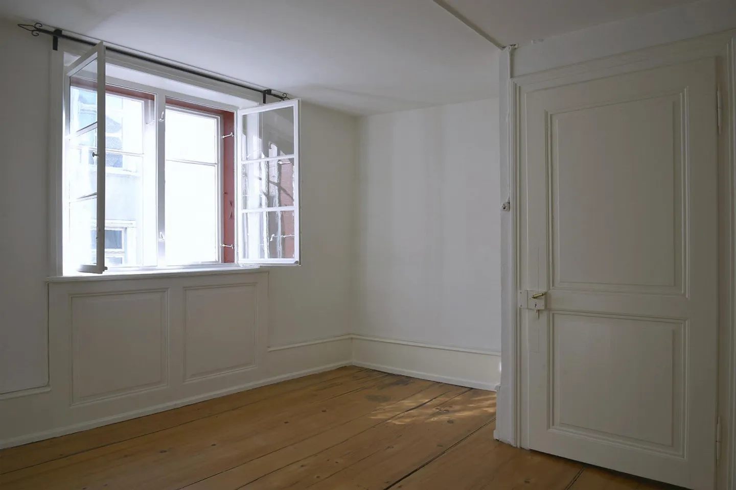 Charming old apartment in the heart of Basel - Photo 8 of 9