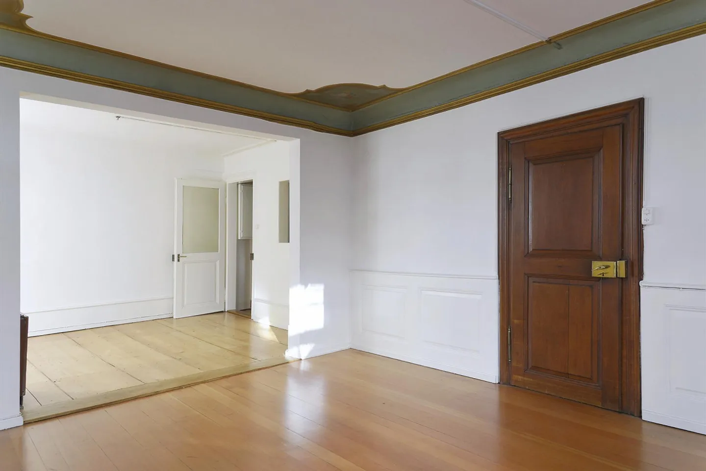 Charming old apartment in the heart of Basel - Photo 1 of 9