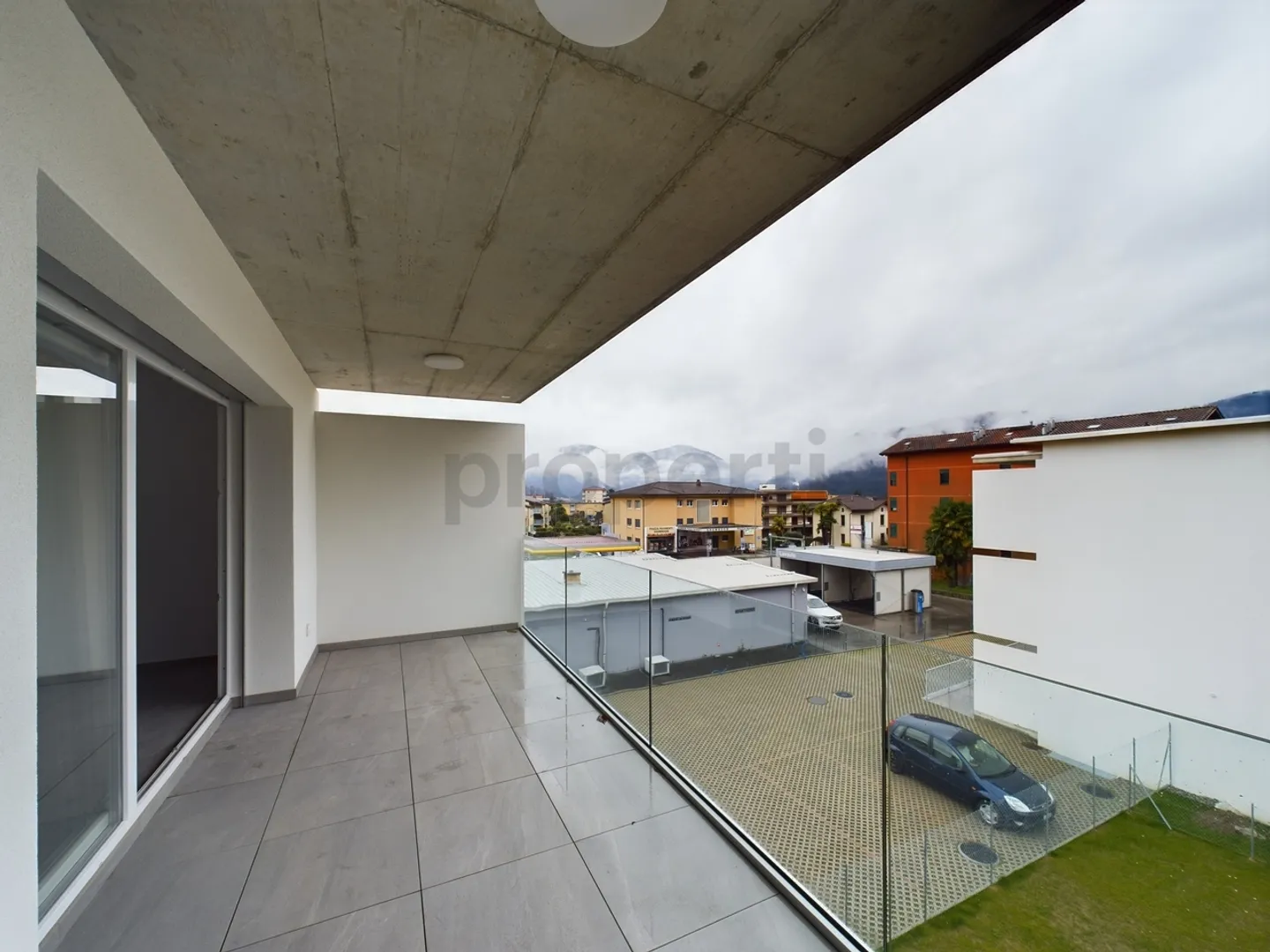 Modernes 3,5-Zimmer-Apartment in Caslano - Foto 9 von 11