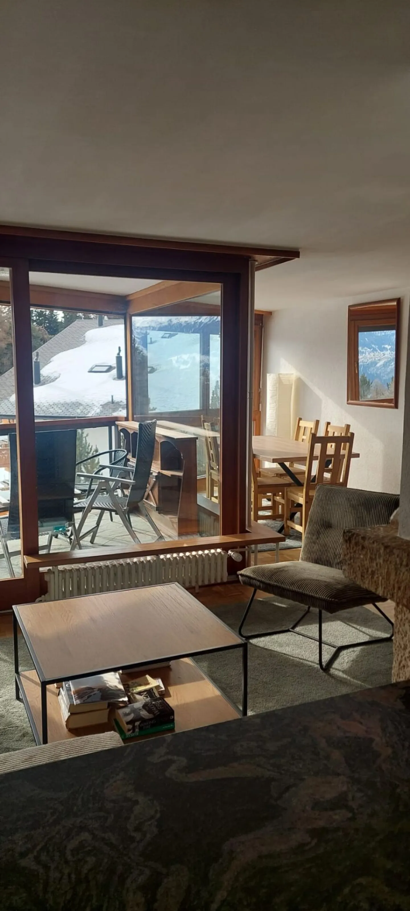 Bel Appartement Duplex avec Vue Alpestre - Photo 3 sur 10
