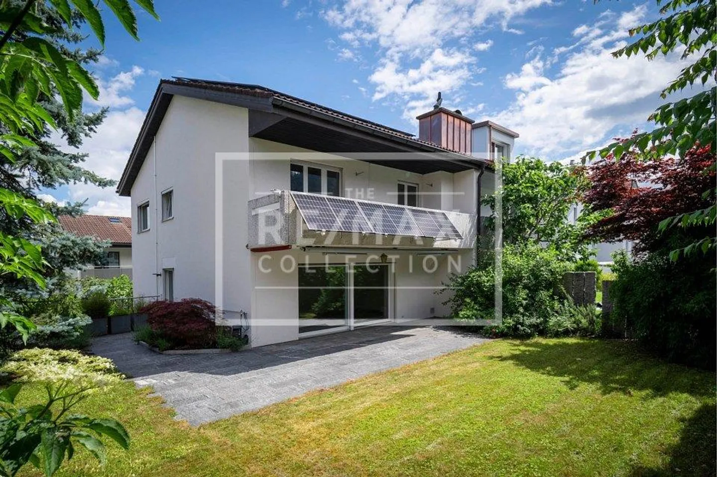 Family-friendly 5.5 room semi-detached house with garden idyll in Altendorf for sale! - Photo 6 of 13