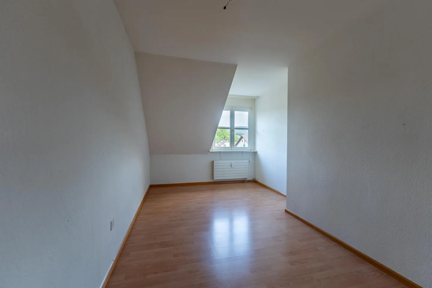 Appartement en duplex spacieux et confortable de 4 pièces à Riehen - Photo 3 sur 9