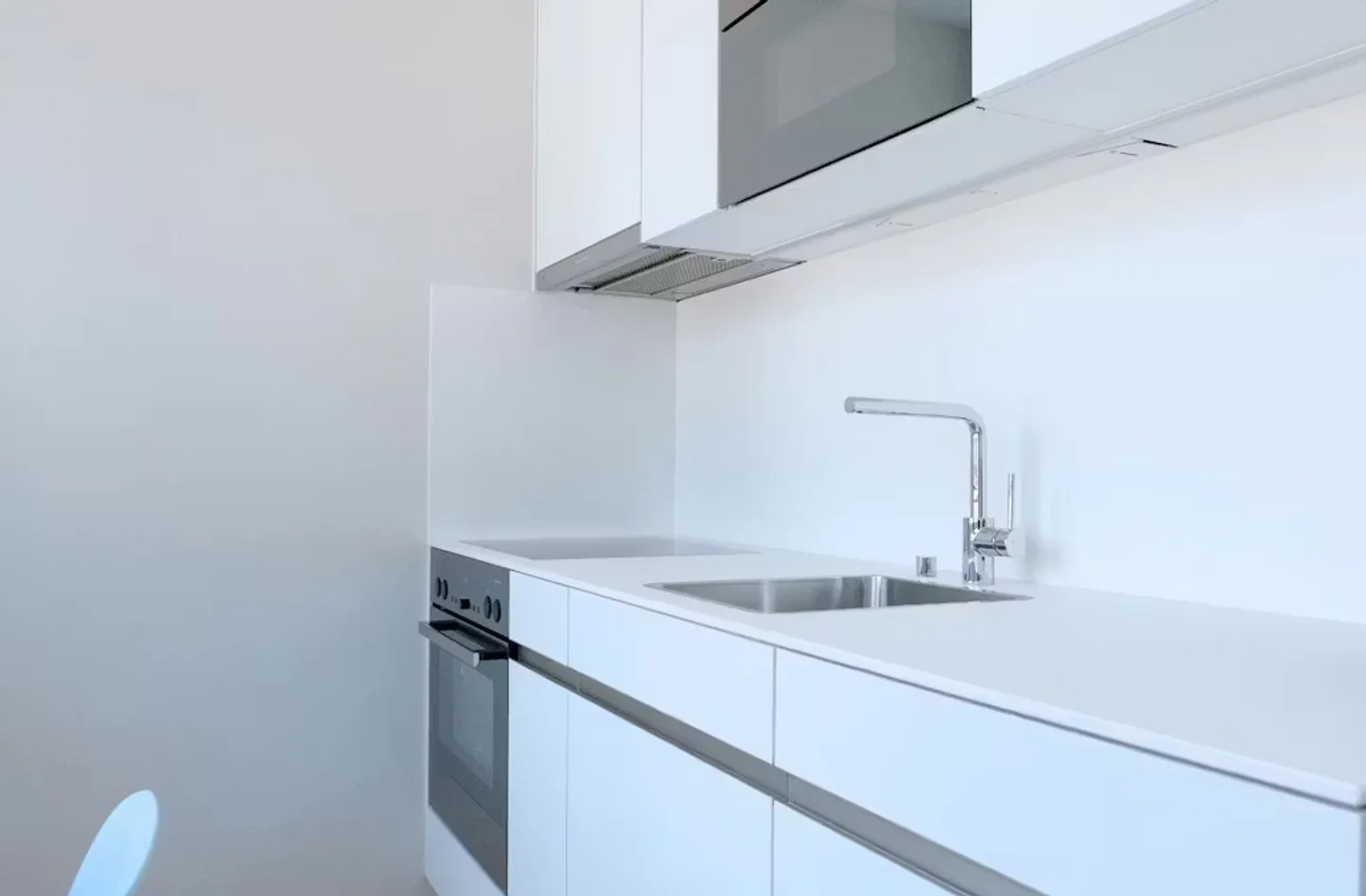 Charming Apartment in Basel - Photo 3 of 10