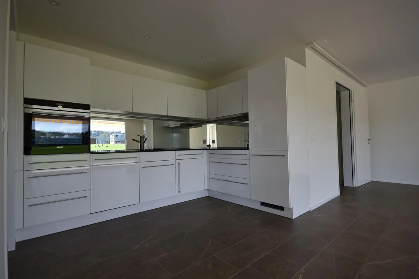 APPARTAMENTO 2,5 STANZE AL PIANO SUPERIORE - VIENI A VIVERE, RIMANERE, GODERE - Foto 3 di 6