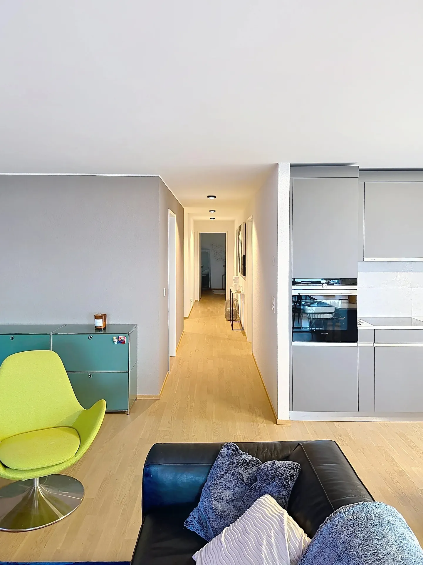 Appartamento Moderno con Vista Lago - Foto 2 di 7