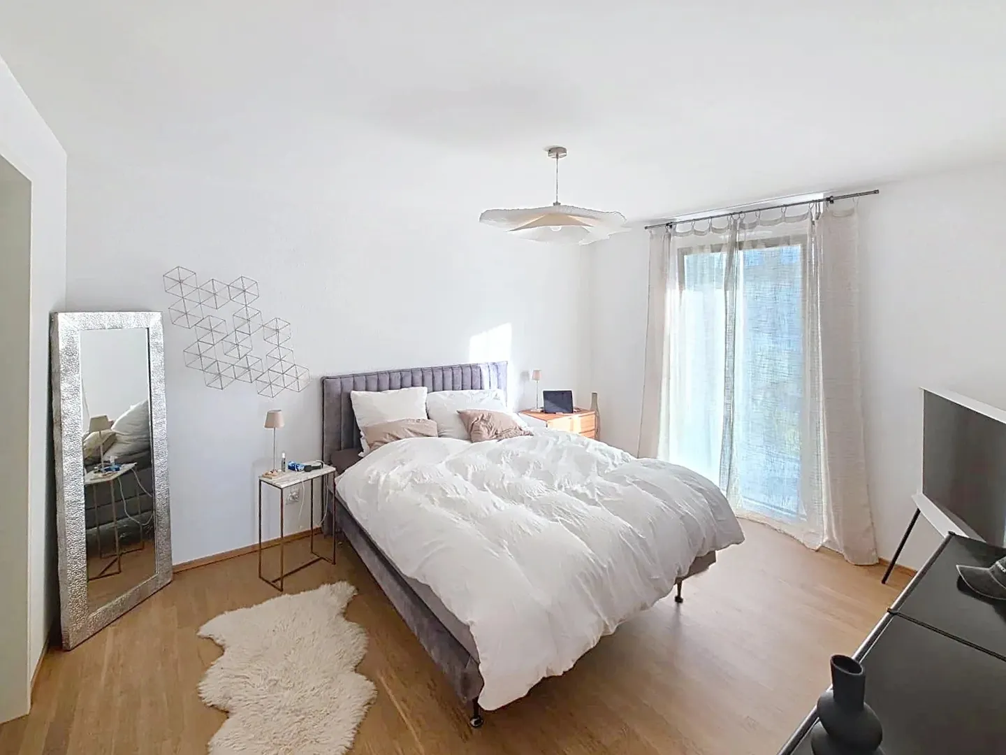 Appartamento Moderno con Vista Lago - Foto 3 di 7