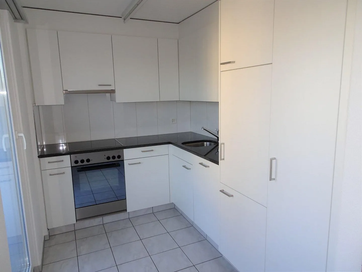 Charmante Wohnung mit Balkon - Foto 2 von 12