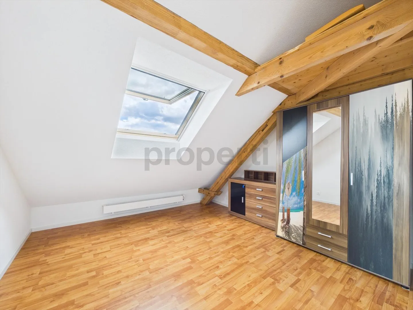 Charming penthouse with history and modern comfort in Müllheim, Canton TG - Photo 5 of 12