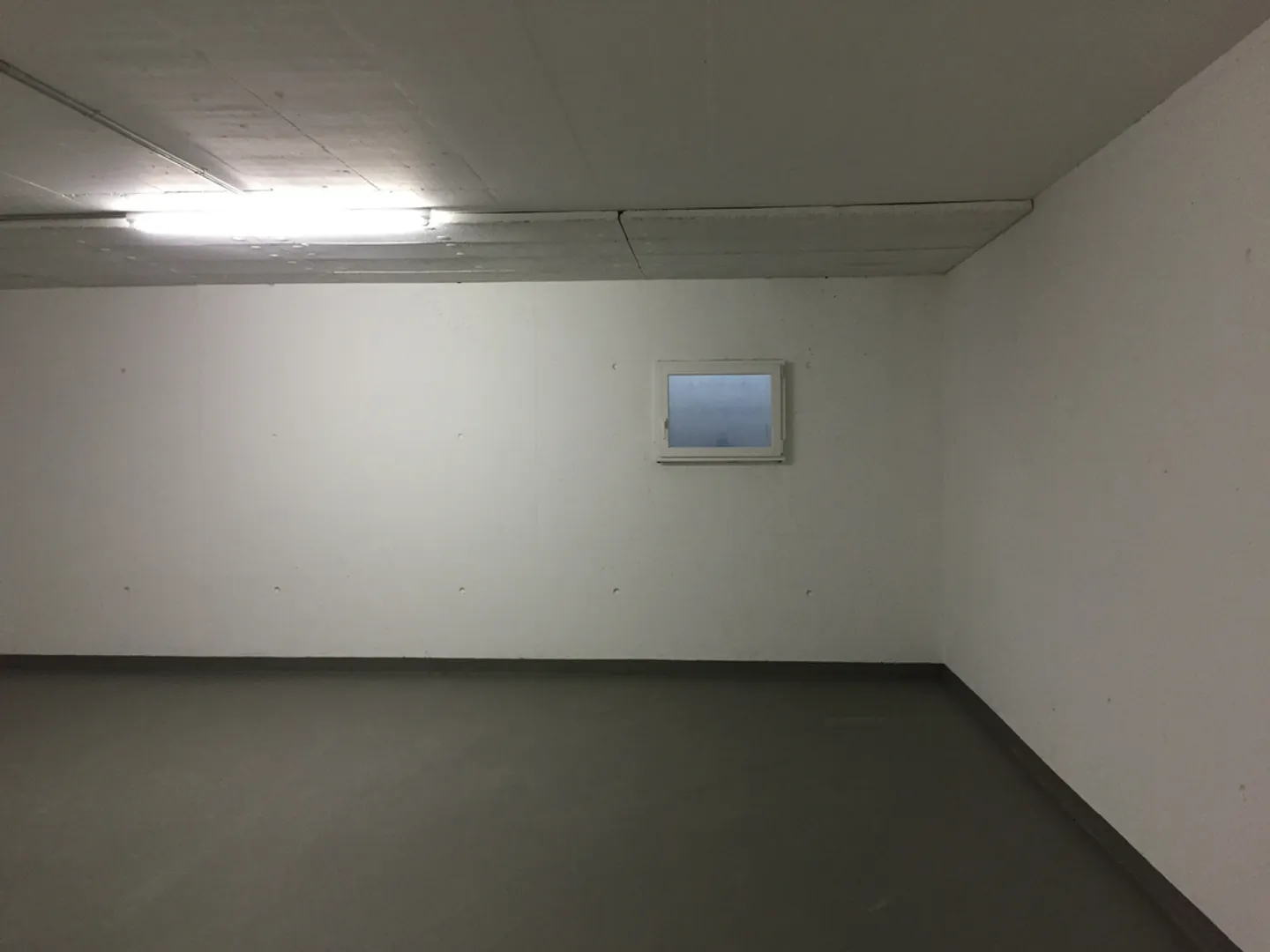 VERKAUFSFLÄCHE - LAGER - Foto 3 von 3