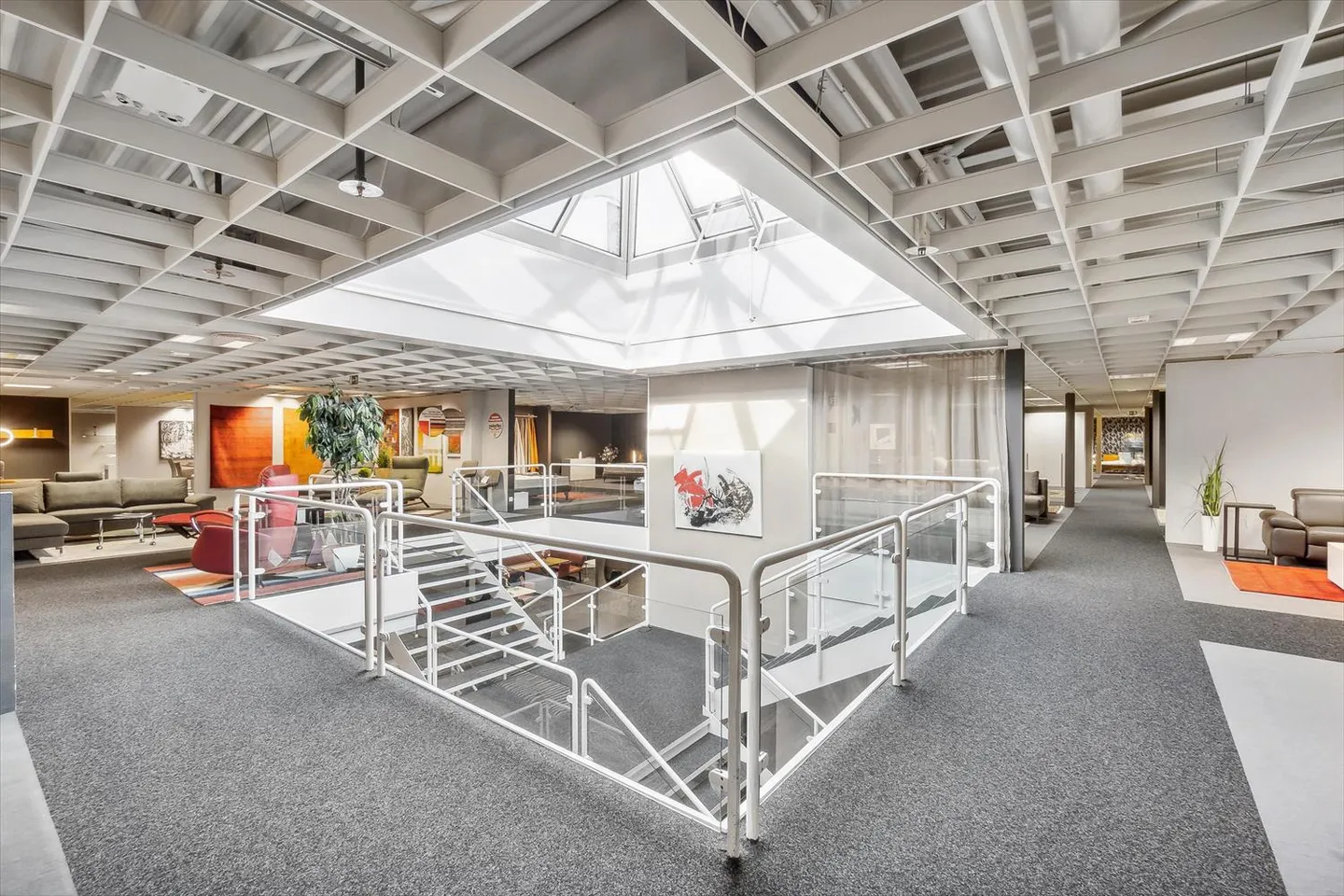 500 - 1'800 m2 Spazio commerciale al 2° piano a Rickenbach vicino a Wil - Foto 4 di 4