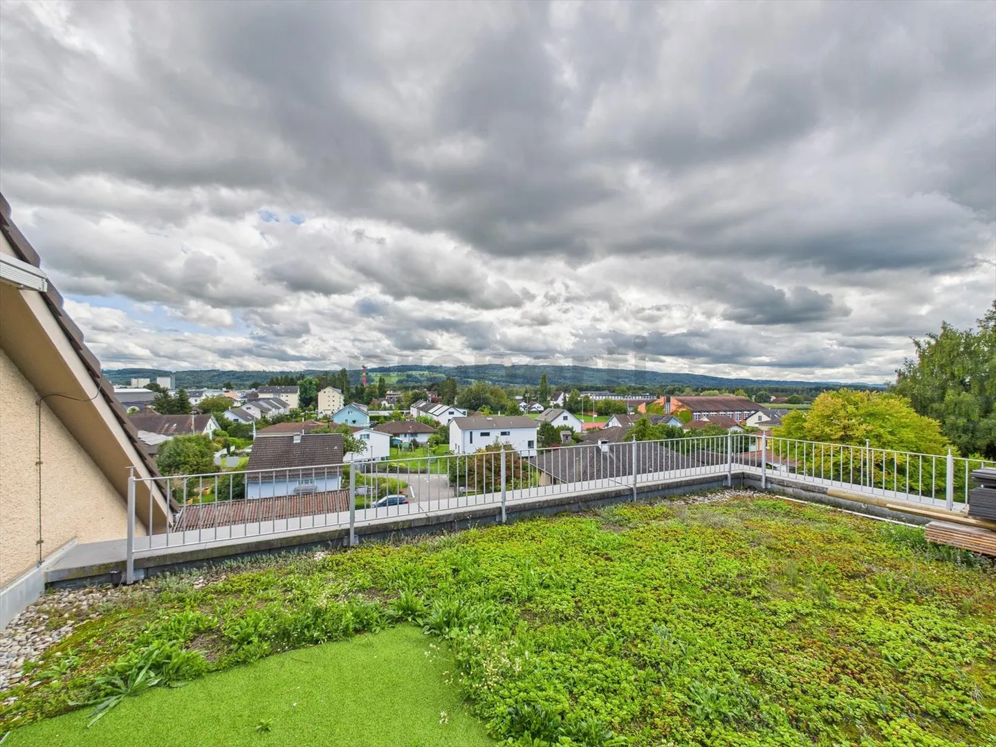 Charming penthouse with history and modern comfort in Müllheim, Canton TG - Photo 10 of 12