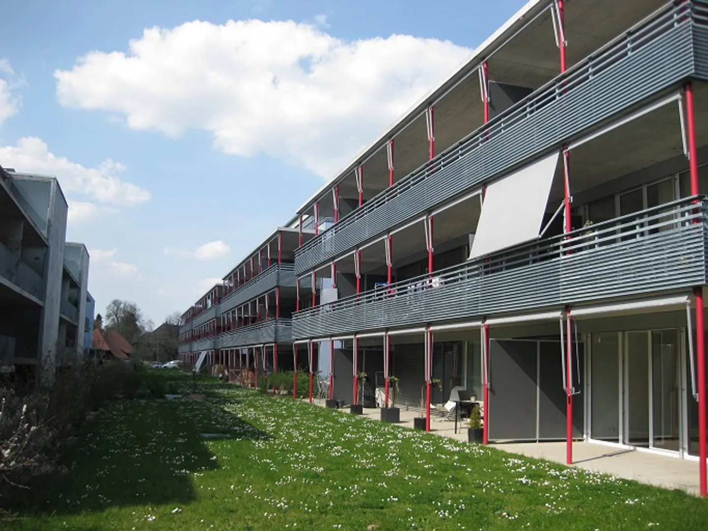 Affittare senza deposito nel verde eppure vicino alla città! - Foto 1 di 6