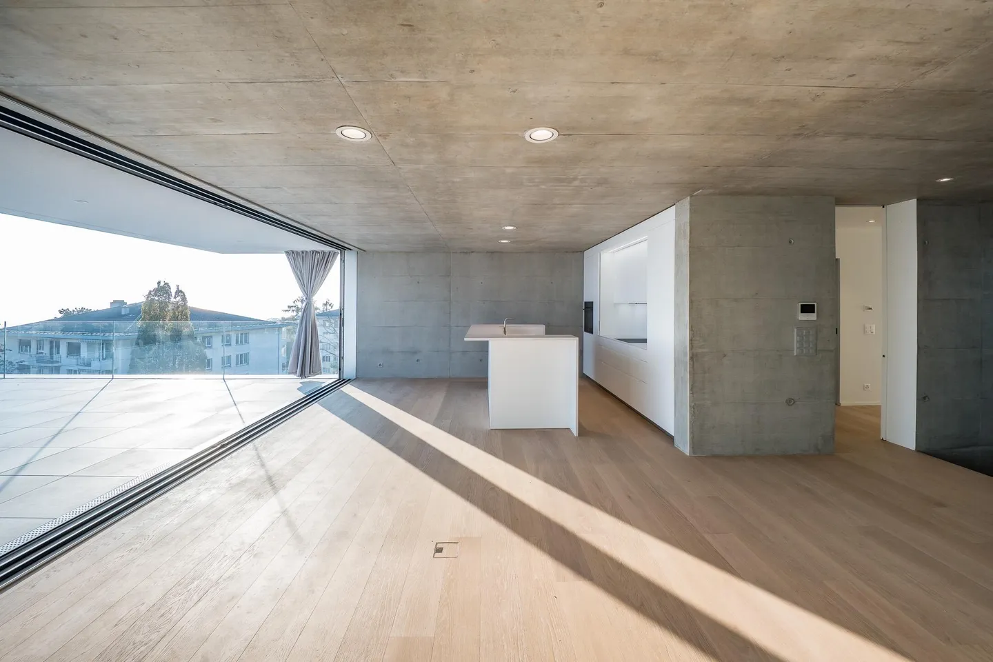 Appartement de Luxe avec Terrasse - Photo 2 sur 14