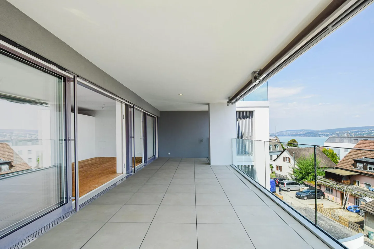 Appartamento attraente di 4,5 stanze con vista sul lago in 'Lake Ville' Thalwil - Foto 1 di 21