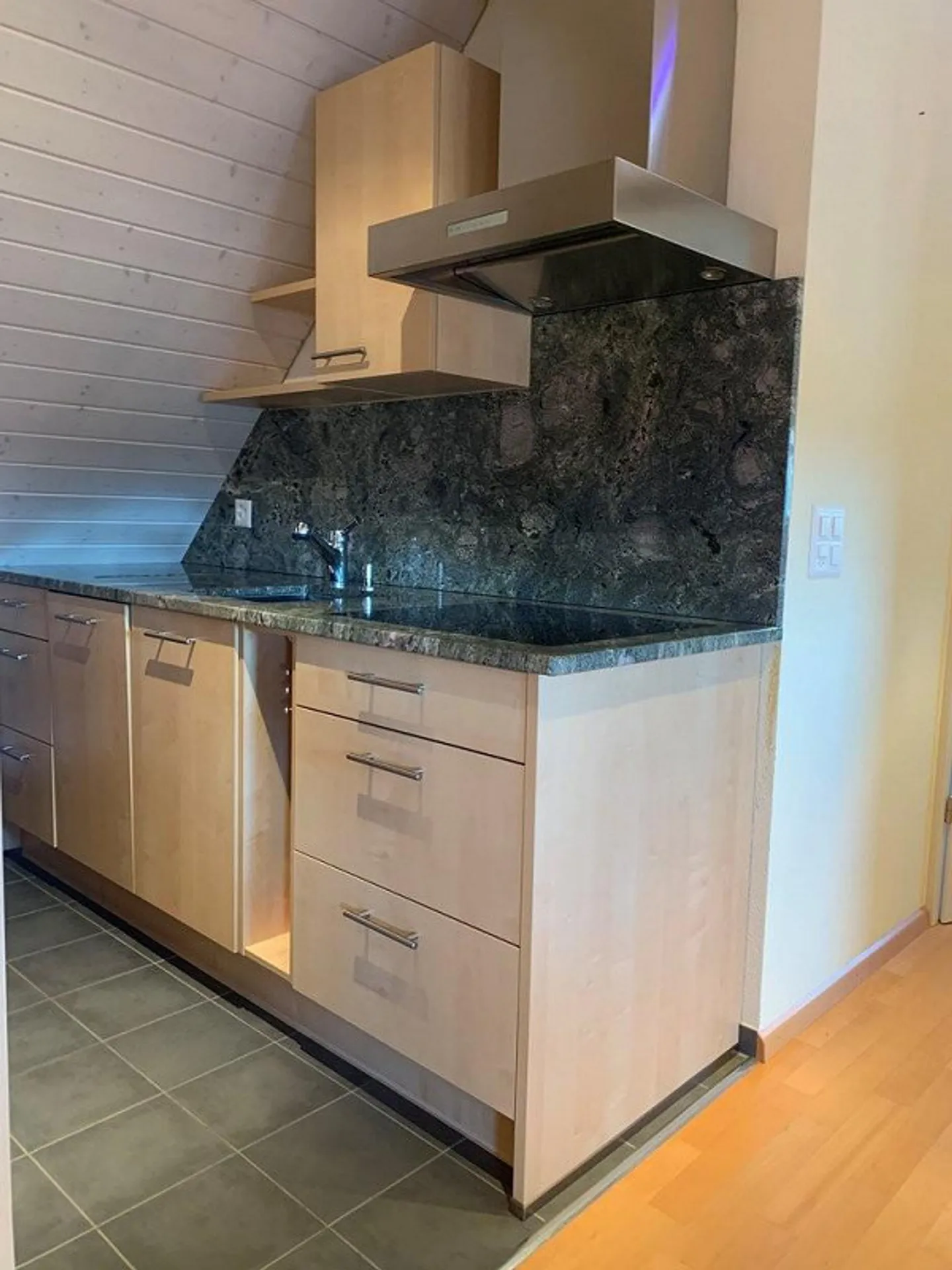 Penthouse in a central location! - Photo 5 of 8