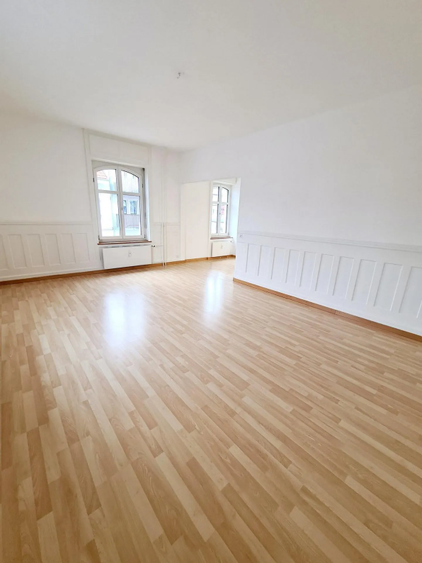 Moderne 2.5 Zimmerwohnung - Foto 3 von 10