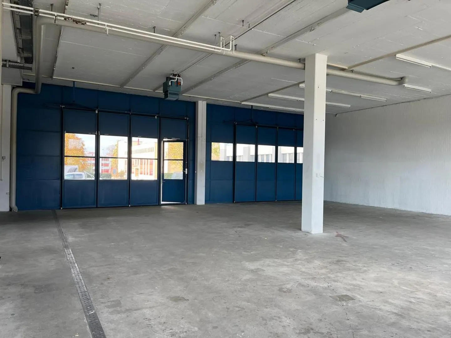 Spazio commerciale versatile con rampe di consegna / Capacità di carico 1.500 kg/m2 - Foto 2 di 6