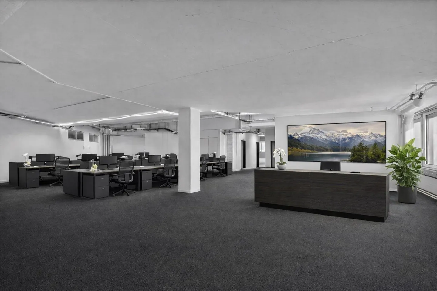 Attractive commercial space for office, production or storage - Photo 2 of 10