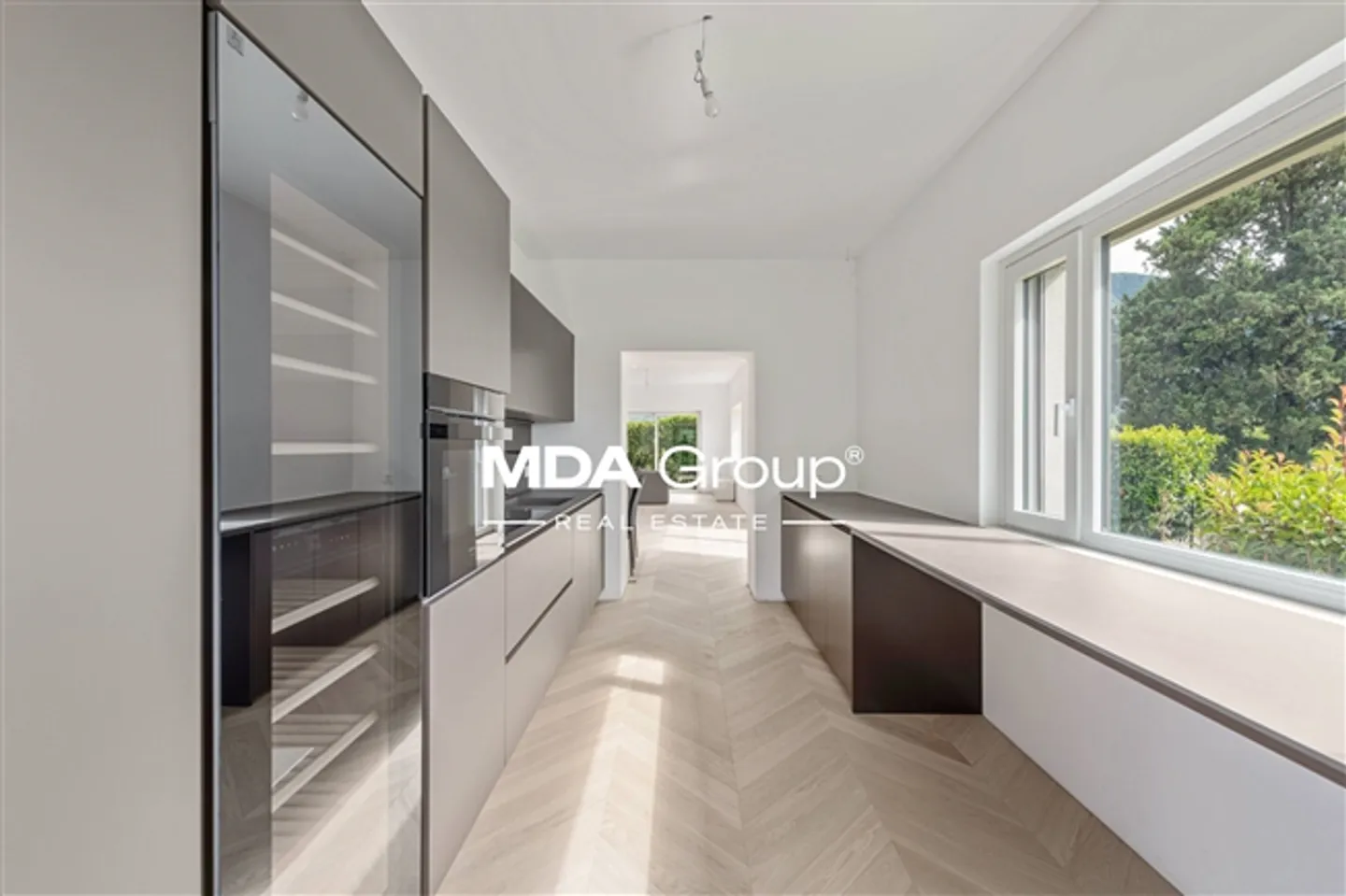 Appartement de 7 pièces - Photo 1 sur 20