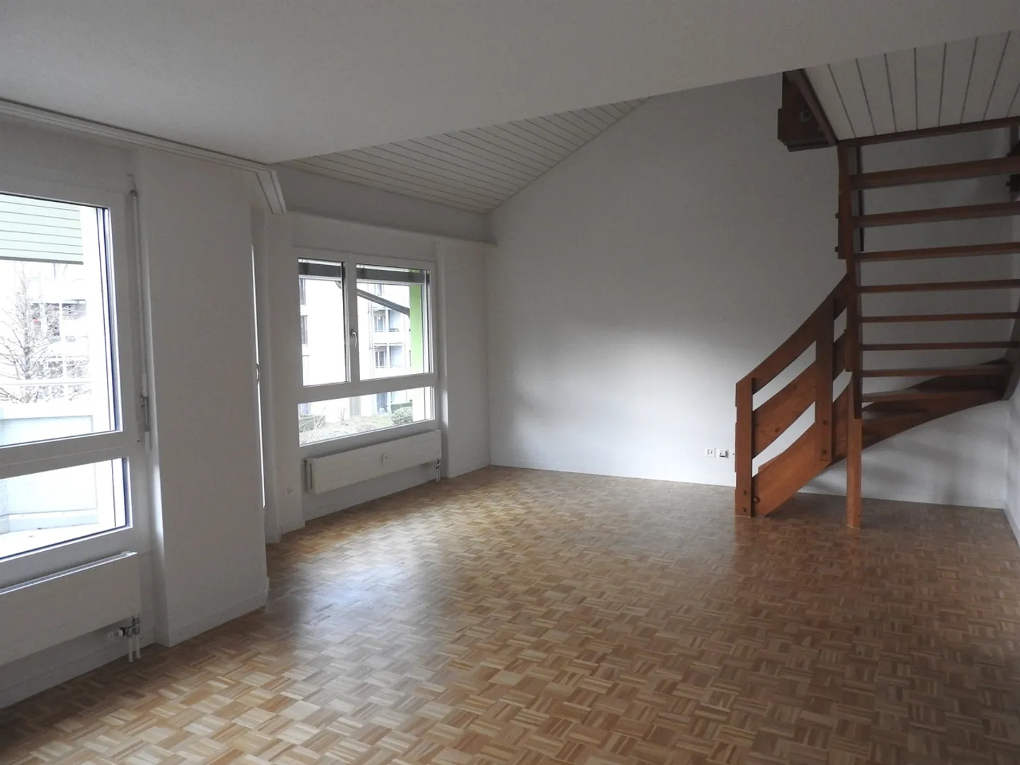 Ottimo appartamento duplex con terrazza e balcone! - Foto 6 di 8