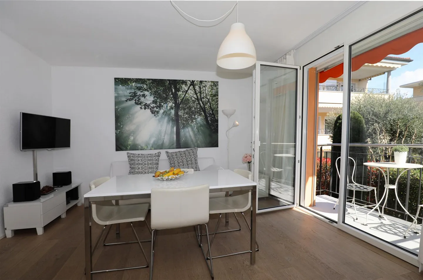 Charmante appartement 2.5 pièces avec petit balcon - Photo 5 sur 16