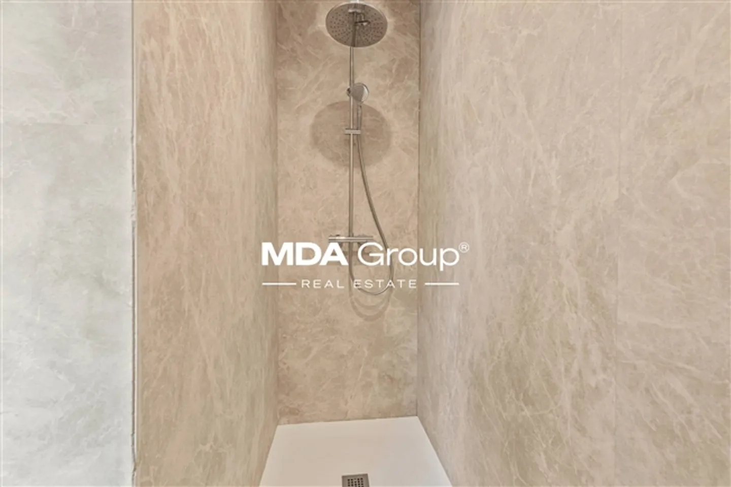 Appartement de 7 pièces - Photo 11 sur 20