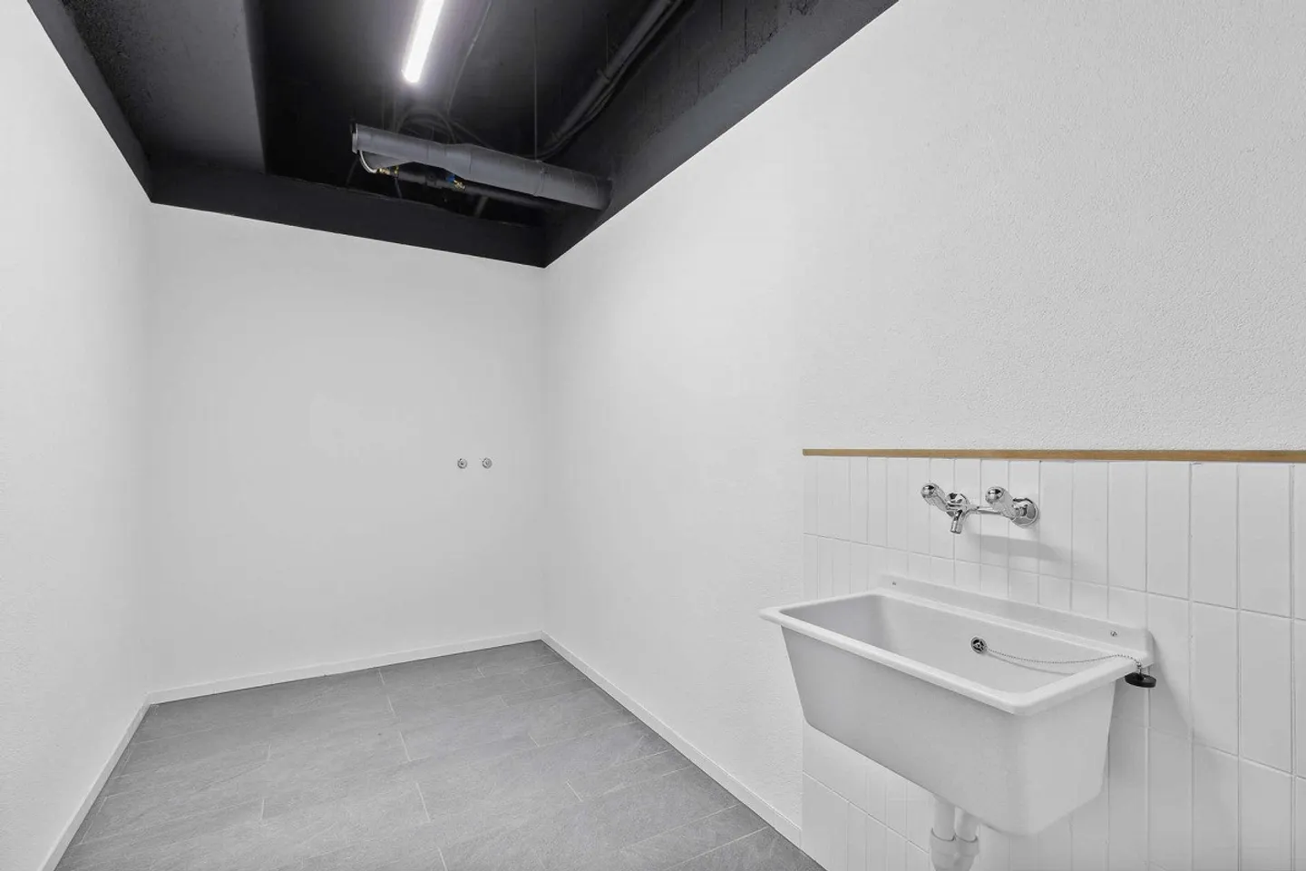 Attractive commercial space for office, production or storage - Photo 8 of 10