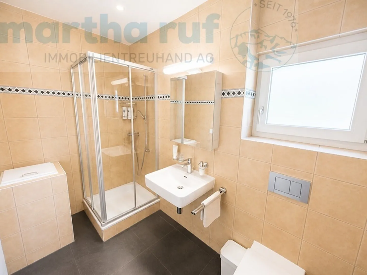 Maison familiale spacieuse avec vue - Photo 16 sur 21