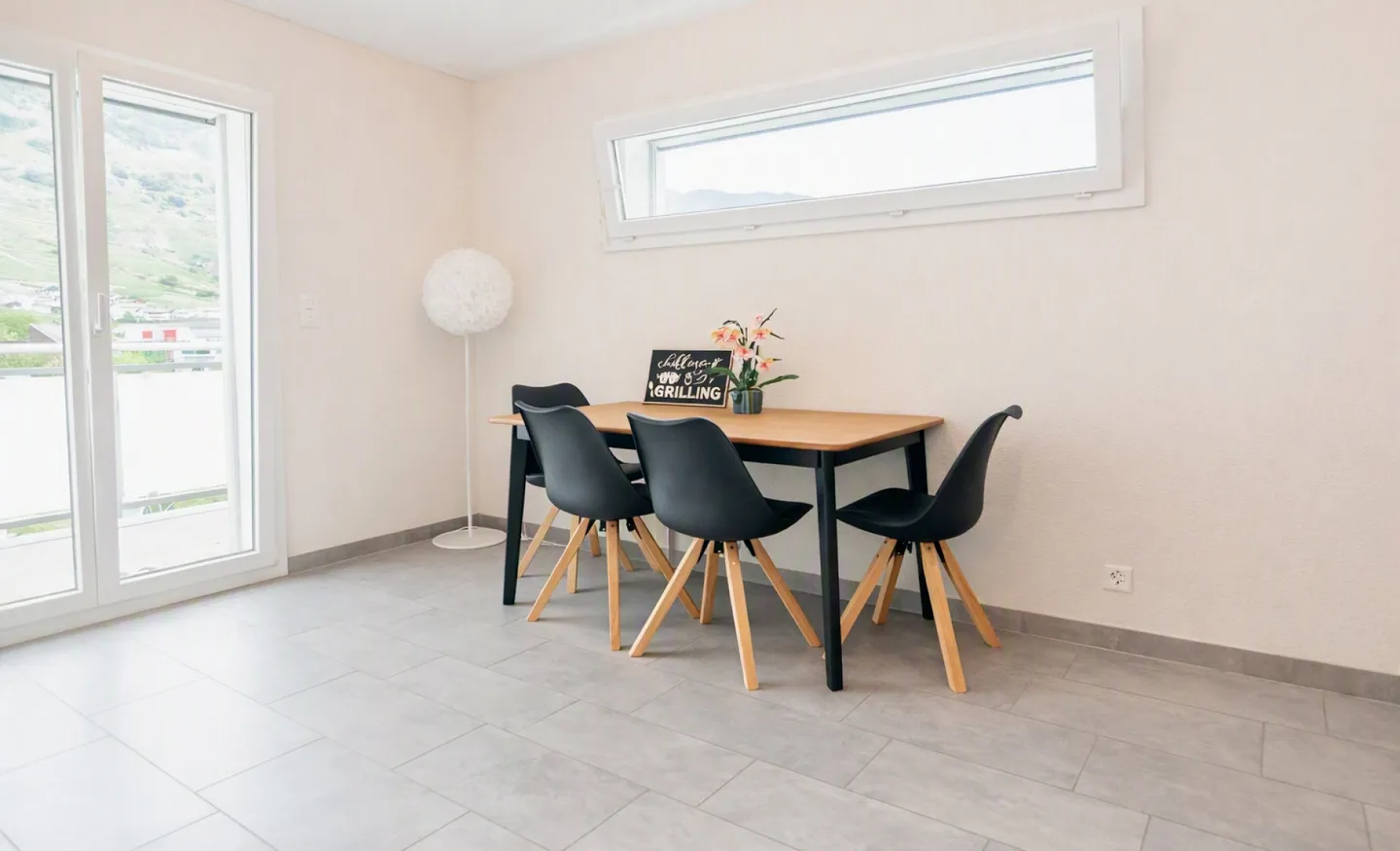 Immeuble résidentiel de qualité - Photo 3 sur 9