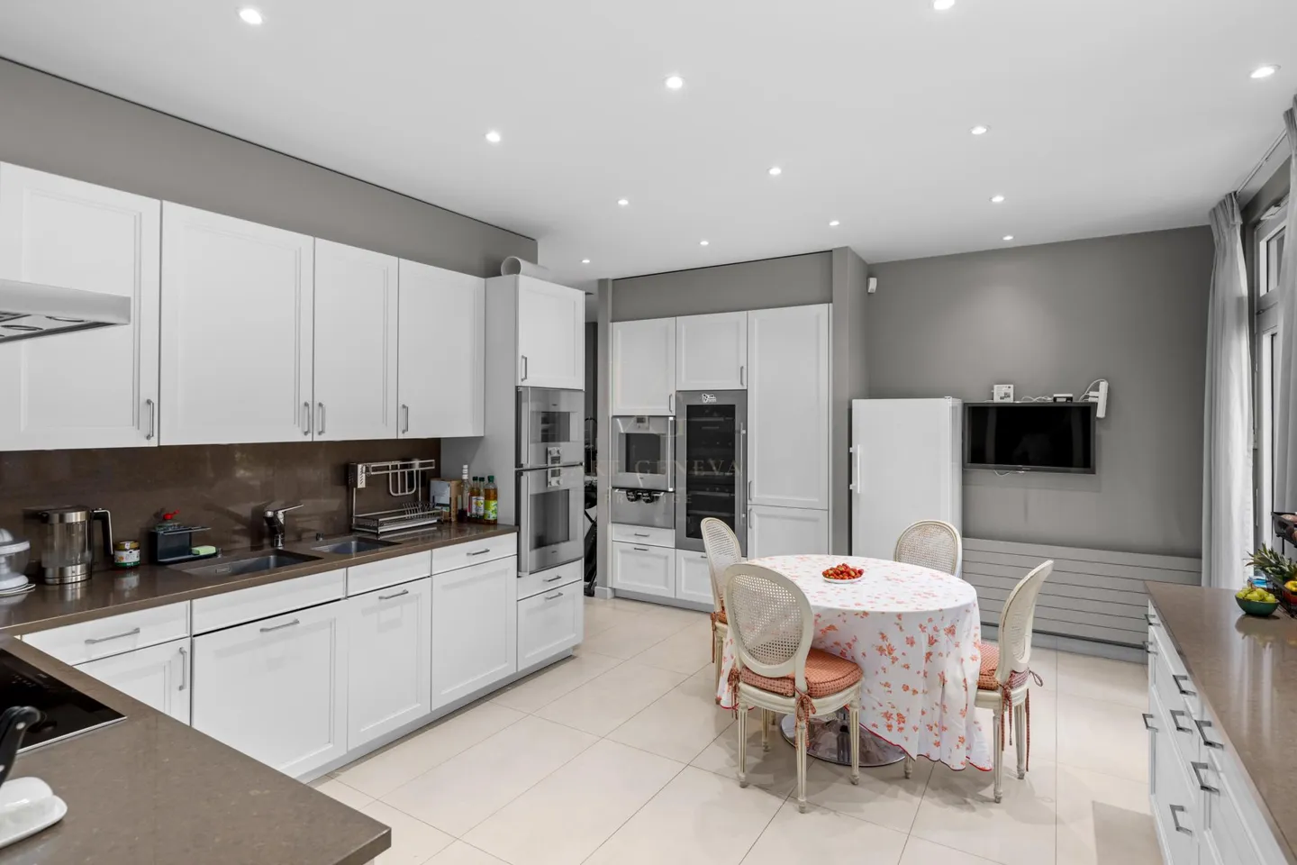 Appartement de Luxe avec Vue Imprenable - Photo 6 sur 21