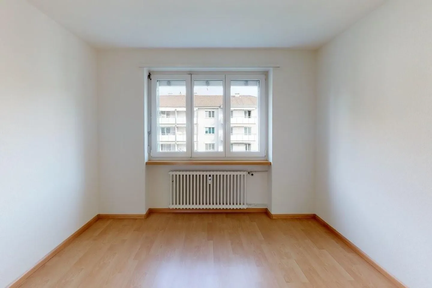 Sunny apartment in Muttenz with balcony - Photo 11 of 12