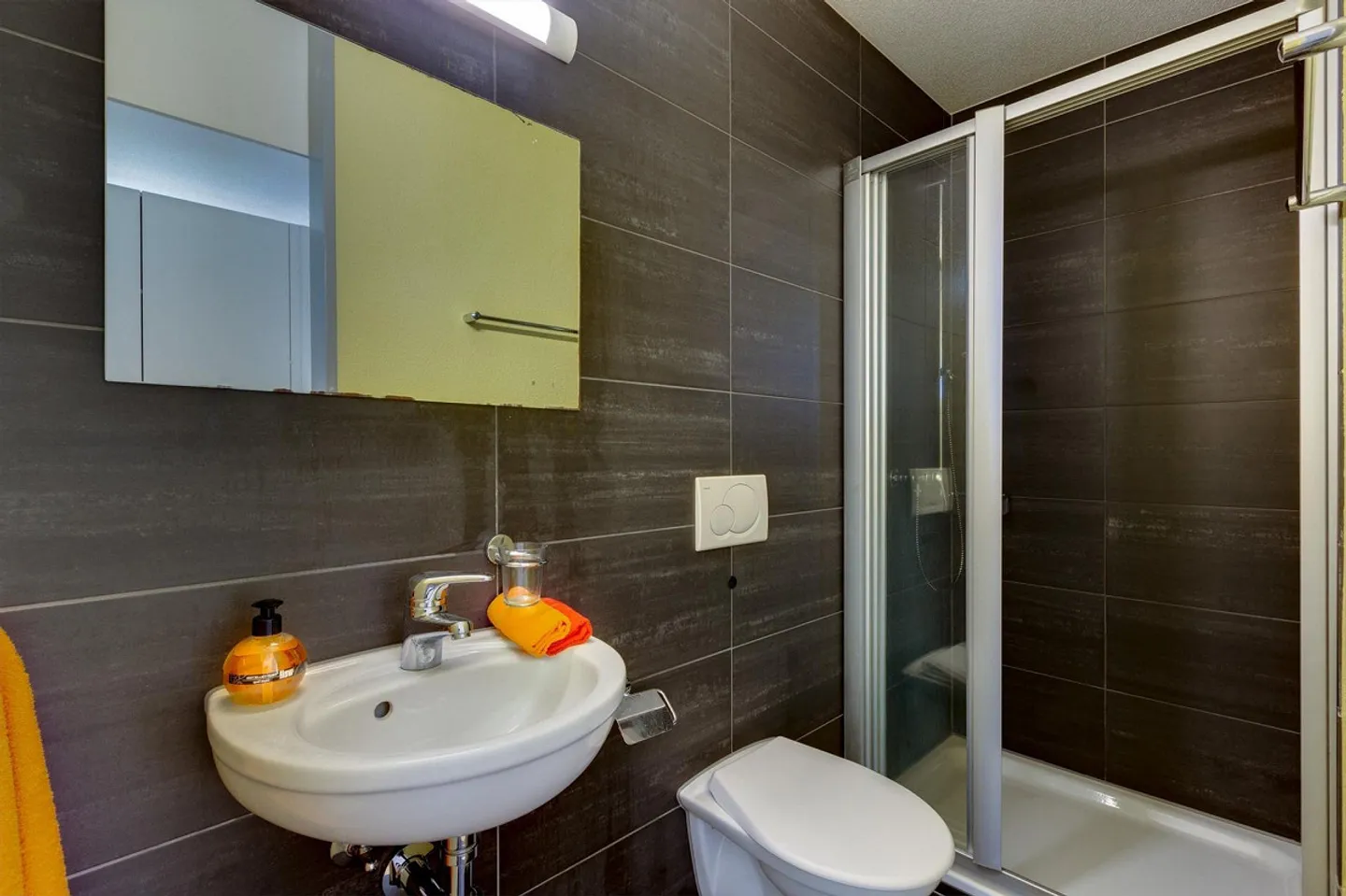 Appartement penthouse exclusif avec deux terrasses spacieuses ! - Photo 8 sur 11