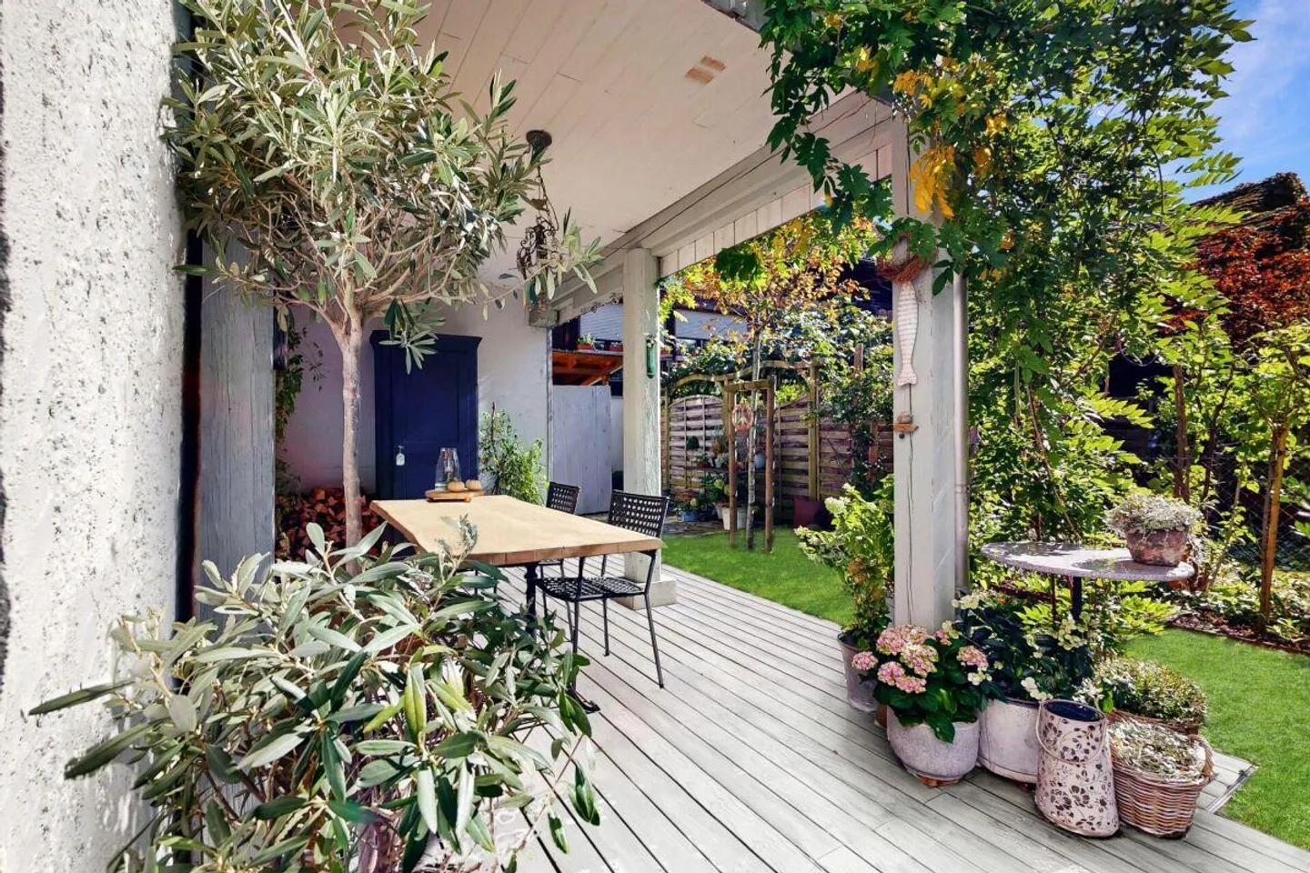 Commercial and Residential Property with Various Amenities - Photo 4 of 17