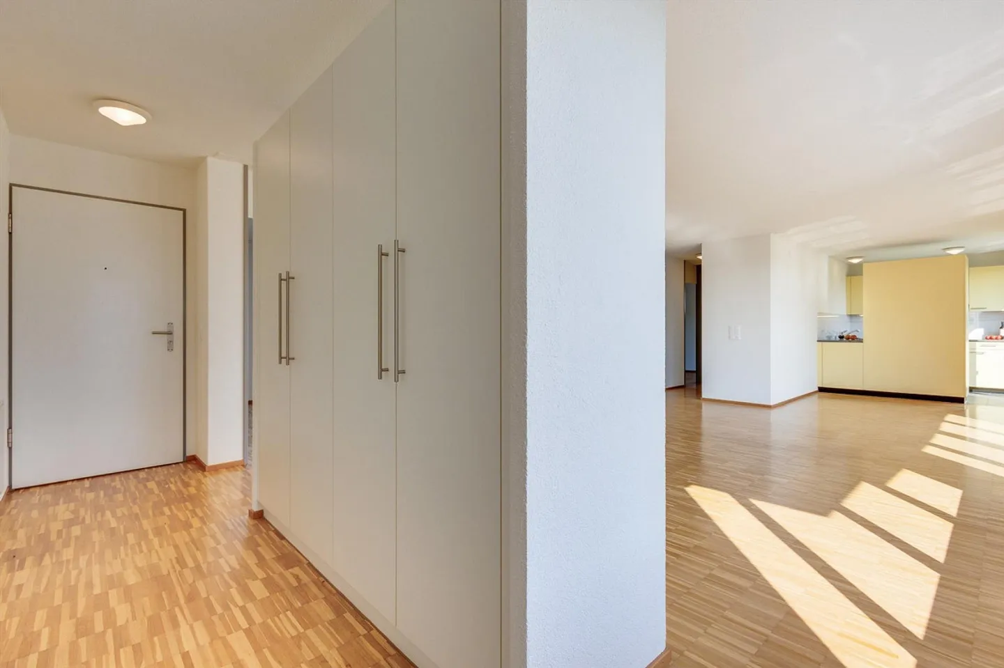 Appartement penthouse exclusif avec deux terrasses spacieuses ! - Photo 10 sur 11