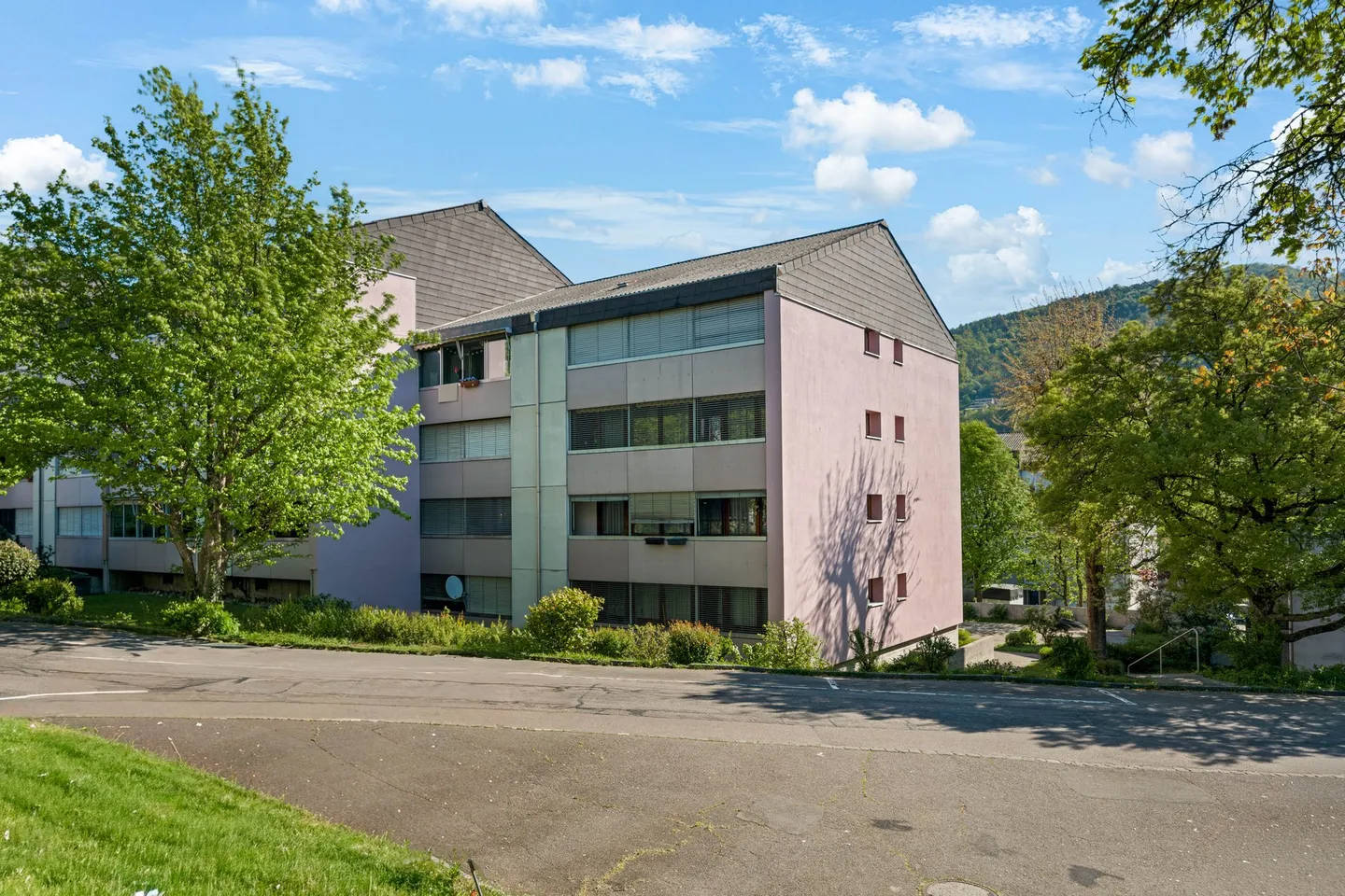 Modernes Apartment mit Balkon - Foto 10 von 11