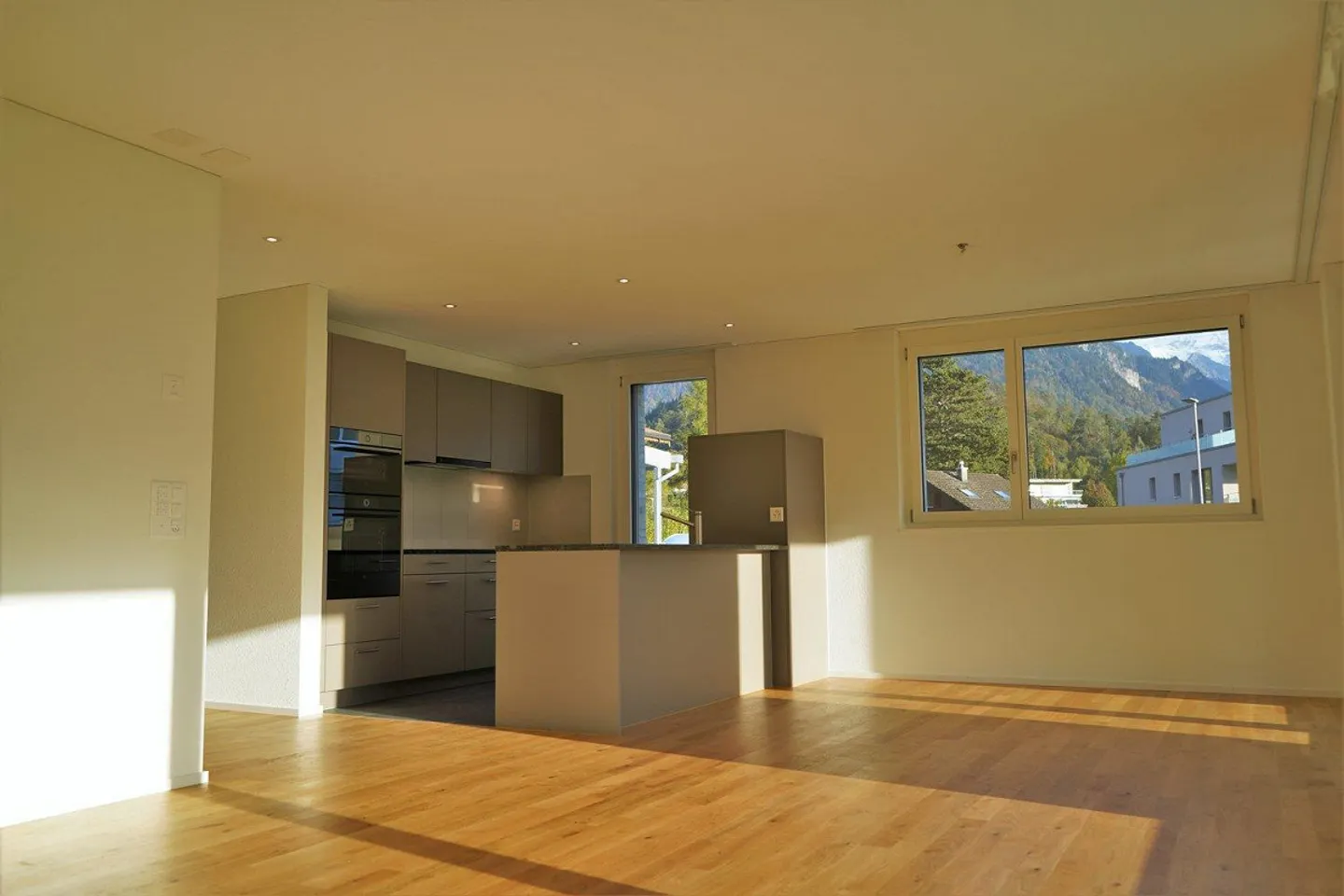 Geräumige Wohnung in Interlaken - Foto 2 von 8