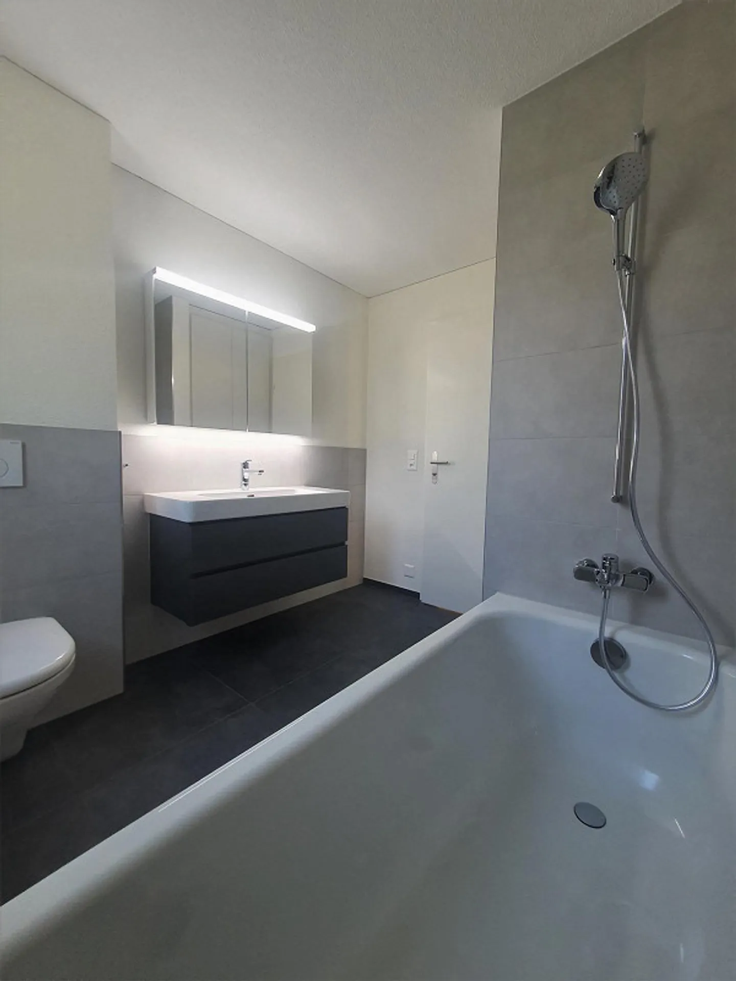 Geräumige Wohnung in Interlaken - Foto 4 von 8