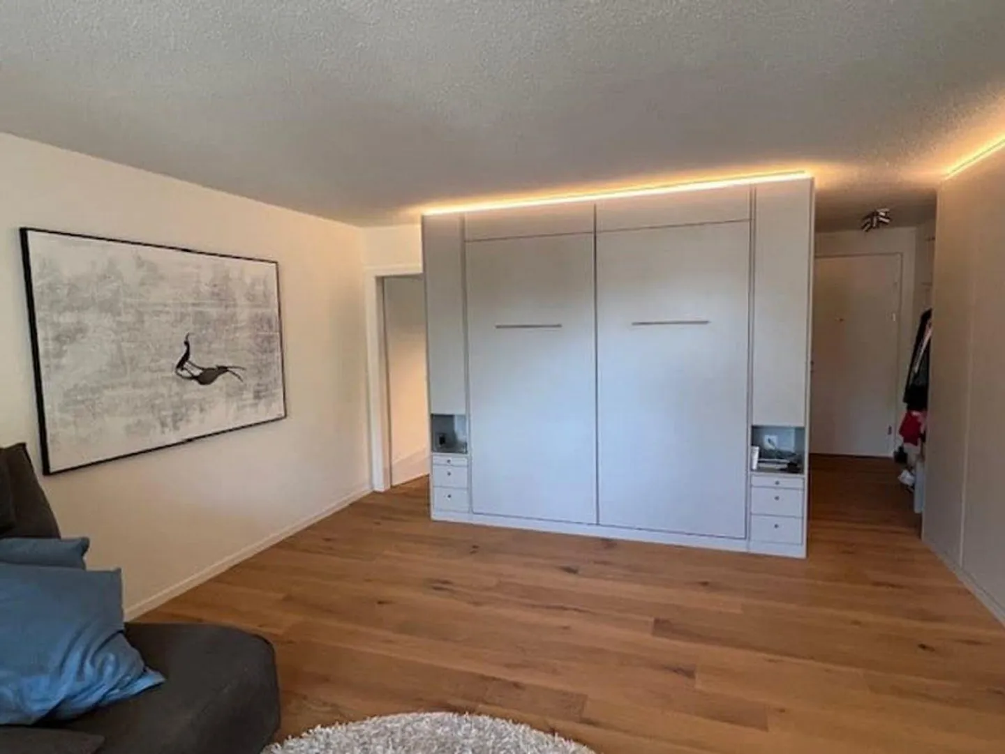 Sunny apartment with panoramic view - Photo 3 of 9