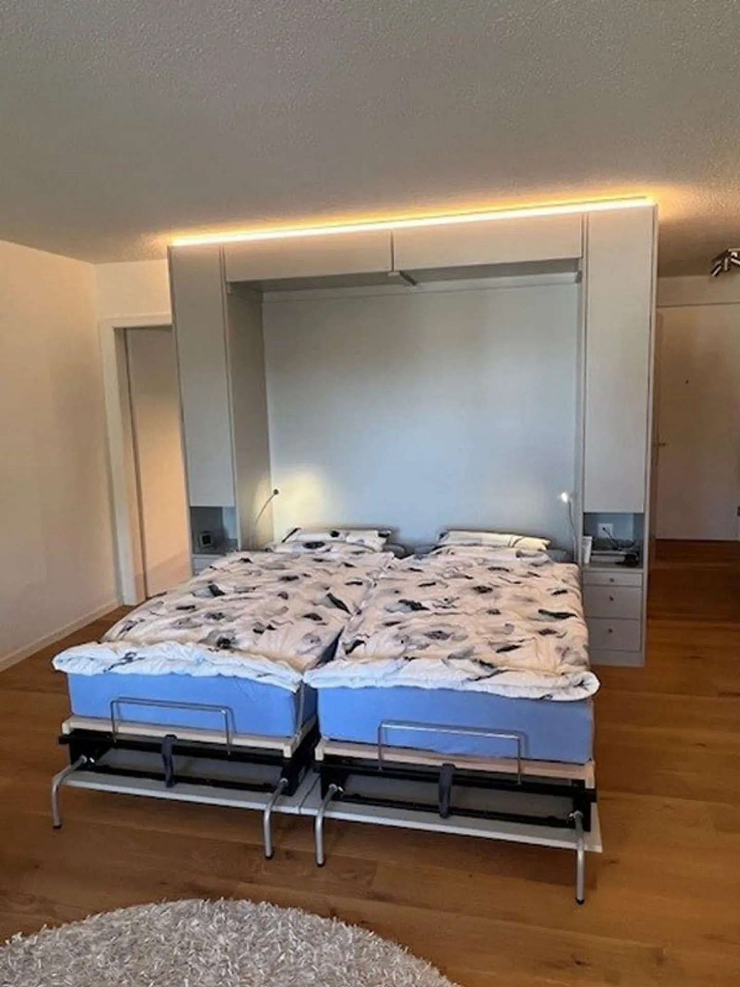 Sunny apartment with panoramic view - Photo 4 of 9