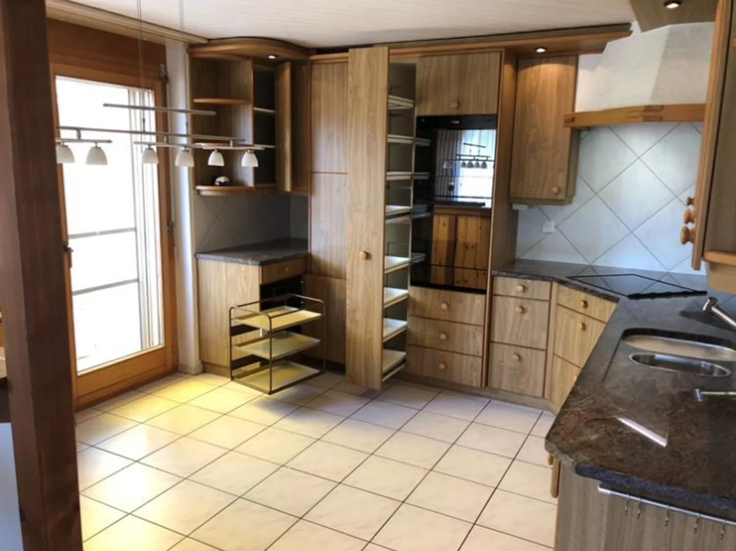 Appartamento luminoso 5½ stanze ristrutturato in affitto - Foto 15 di 28