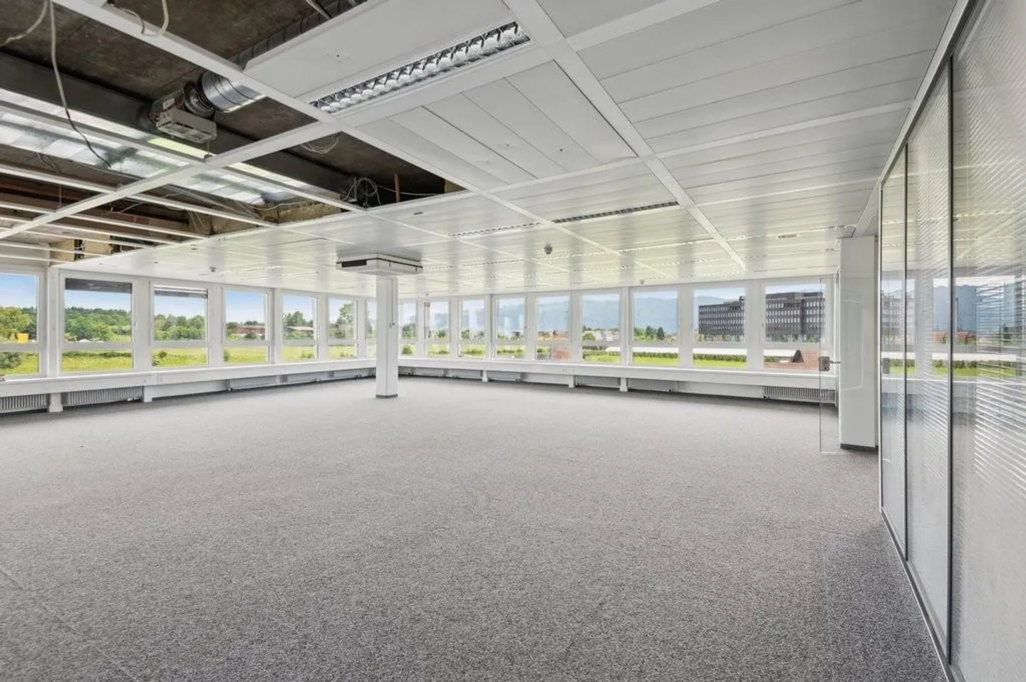 Espace de bureau attrayant à Rotkreuz - Photo 2 sur 12
