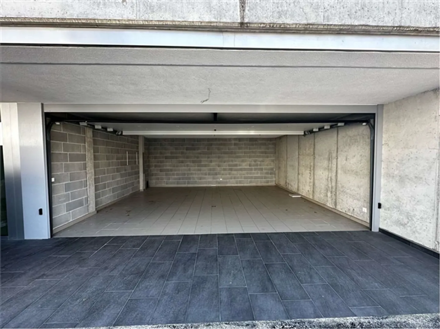 Casa unifamiliare luminosa con giardino privato - Foto 12 di 20