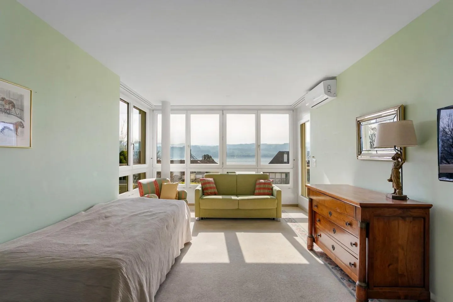 Charming two-storey garden maisonette - Photo 2 of 11