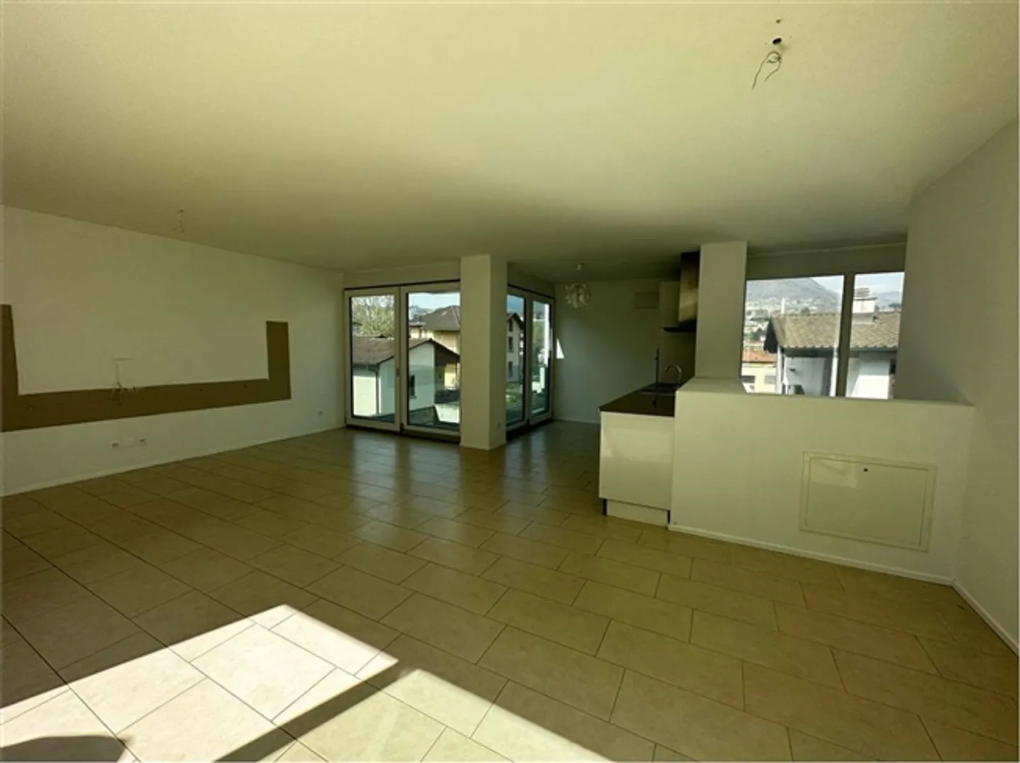 Casa unifamiliare luminosa con giardino privato - Foto 16 di 20